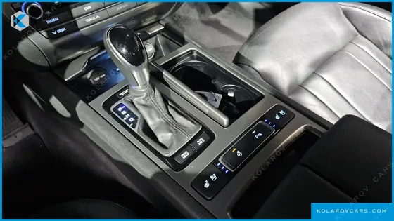 HYUNDAI GENESIS G330 MODERN AWD