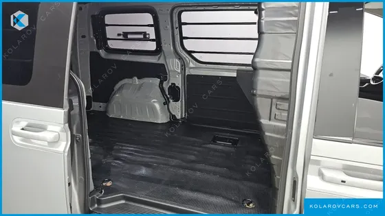 HYUNDAI STARIA CARGO 3-SEATER