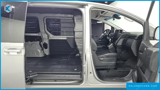 HYUNDAI STARIA CARGO 3-SEATER