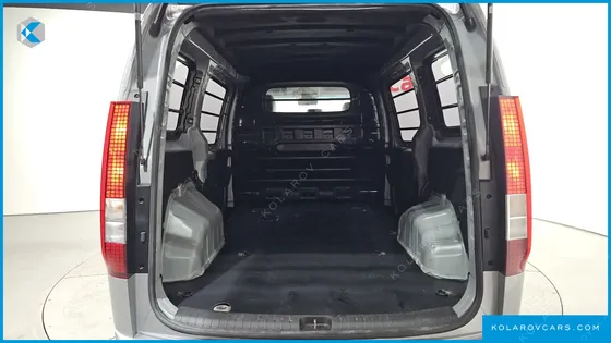 HYUNDAI STARIA CARGO 3-SEATER