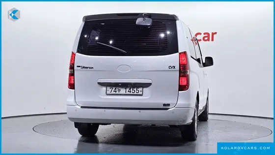 HYUNDAI STAREX 11-SEATER WAGON