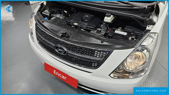 HYUNDAI STAREX 11-SEATER WAGON
