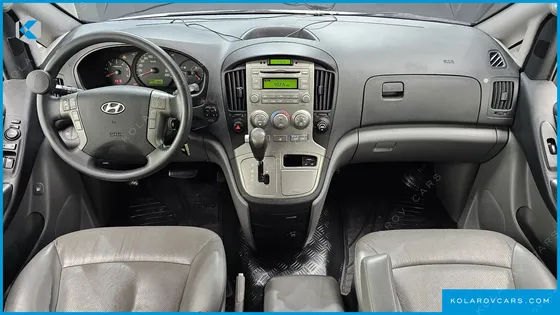 HYUNDAI STAREX 11-SEATER WAGON