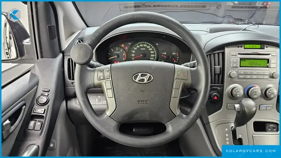 HYUNDAI STAREX 11-SEATER WAGON