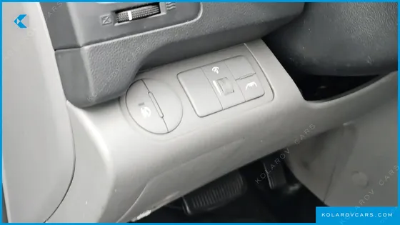 HYUNDAI STAREX 11-SEATER WAGON