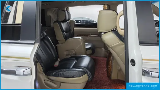 KIA CARNIVAL GRAND CARNIVAL HI LIMOUSINE GASOLINE GLX
