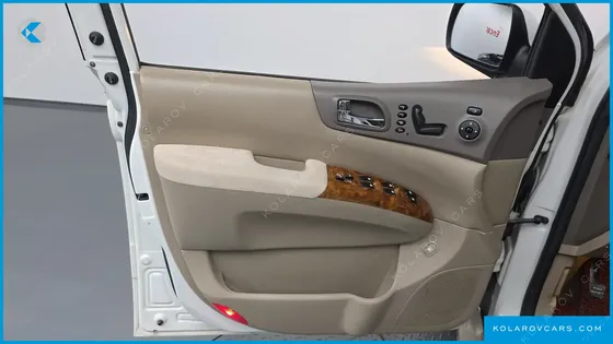 KIA CARNIVAL GRAND CARNIVAL HI LIMOUSINE GASOLINE GLX