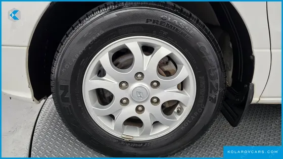 HYUNDAI STAREX 3-SEATER VAN