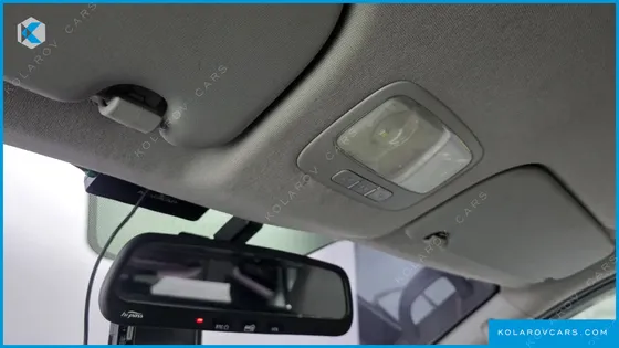 HYUNDAI STAREX 3-SEATER VAN