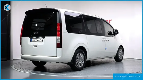 HYUNDAI STARIA L3.5 CARGO 5-SEATER