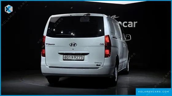HYUNDAI STAREX 3-SEATER VAN