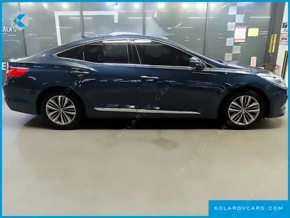HYUNDAI GRANDEUR HG240 MODERN