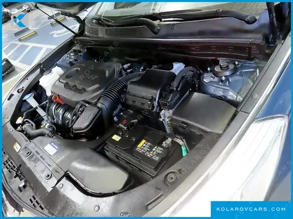 HYUNDAI GRANDEUR HG240 MODERN