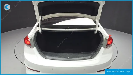 HYUNDAI ELANTRA (AVANTE) 1.6 GDI SMART
