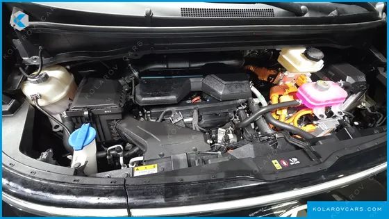 HYUNDAI STARIA HEV 1.6 CARGO 3-SEATER