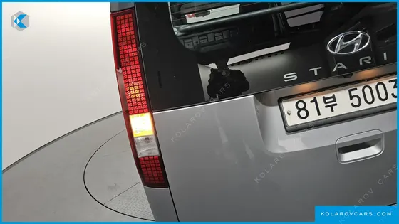 HYUNDAI STARIA CARGO 3-SEATER
