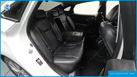 HYUNDAI GRANDEUR HG240 MODERN
