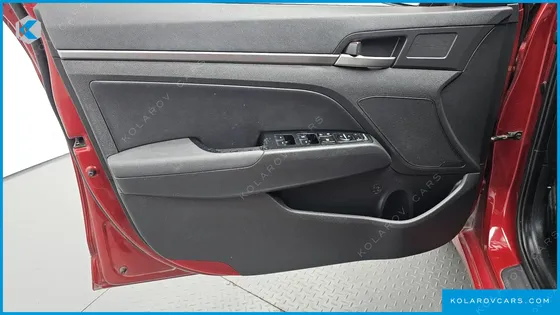 HYUNDAI ELANTRA (AVANTE) 1.6 GDI VALUE PLUS