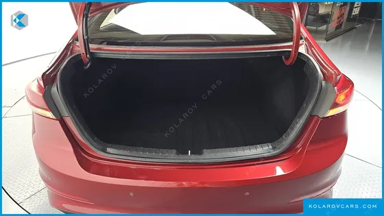 HYUNDAI ELANTRA (AVANTE) 1.6 GDI VALUE PLUS