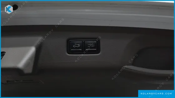 KIA CARNIVAL HEV 7SEATER SIGNATURE
