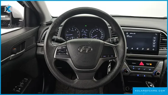 HYUNDAI ELANTRA (AVANTE) 1.6 LPI STYLE (RENTAL CAR)