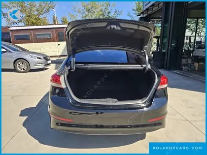 HYUNDAI ELANTRA (AVANTE) 1.6 GDI SMART