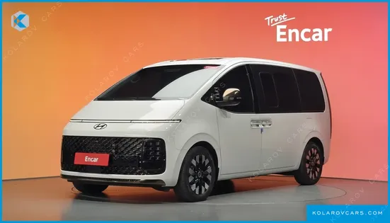 HYUNDAI STARIA 4WD LOUNGE 9-SEATER