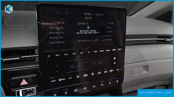 HYUNDAI STARIA 4WD LOUNGE 9-SEATER