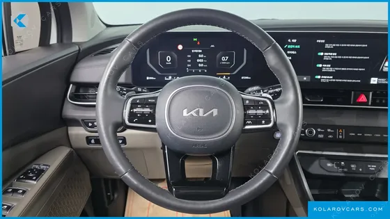 KIA CARNIVAL DIESEL 9-SEATER PRESTIGE