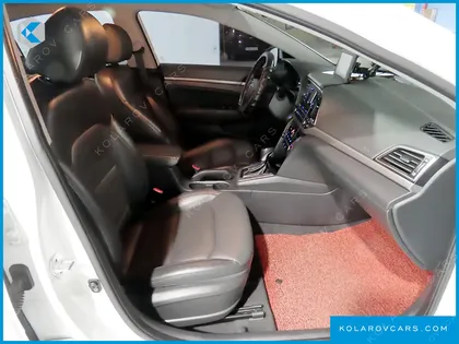 HYUNDAI ELANTRA (AVANTE) 1.6 GDI VALUE PLUS