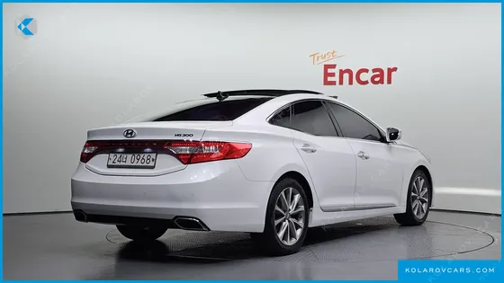 HYUNDAI GRANDEUR HG240 MODERN