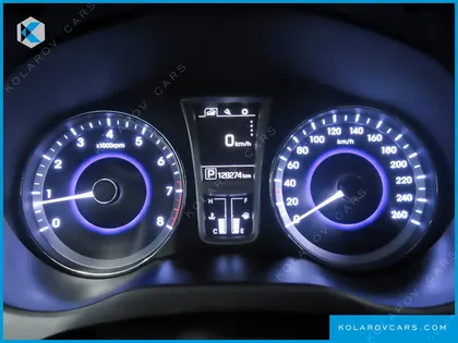 HYUNDAI GRANDEUR HG240 MODERN COLLECTION
