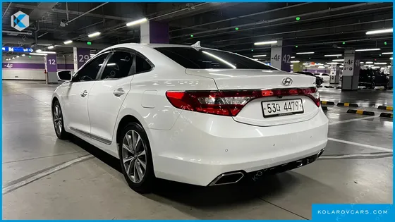 HYUNDAI GRANDEUR HG240 MODERN