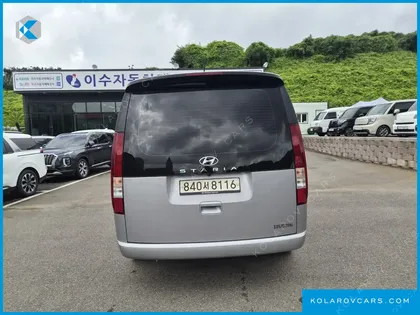 HYUNDAI STARIA CARGO 5-SEATER