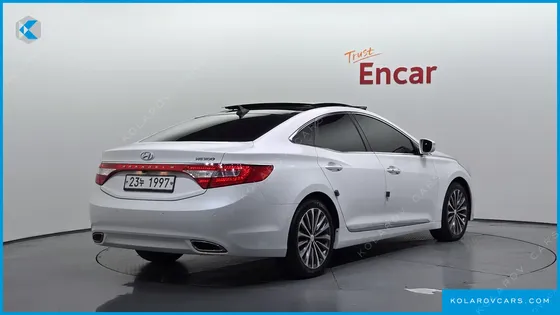 HYUNDAI GRANDEUR HG300 PREMIUM