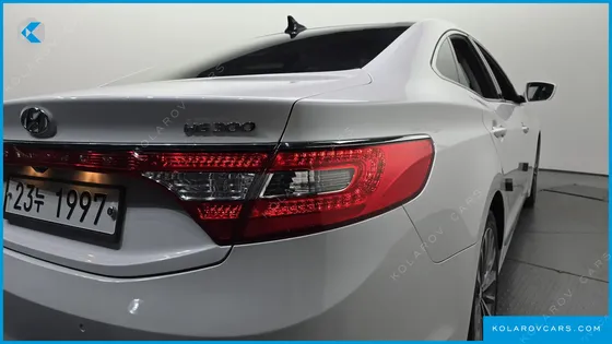 HYUNDAI GRANDEUR HG300 PREMIUM