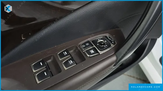HYUNDAI GRANDEUR HG300 PREMIUM