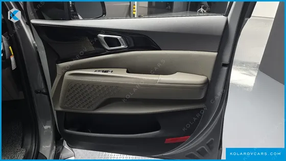 KIA CARNIVAL HEV 9SEATER GRAVITY
