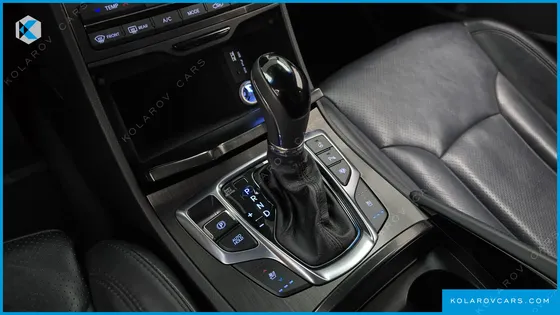 HYUNDAI GRANDEUR HG300 EXCLUSIVE COLLECTION