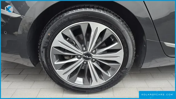 KIA K8 2.5 GASOLINE 2WD