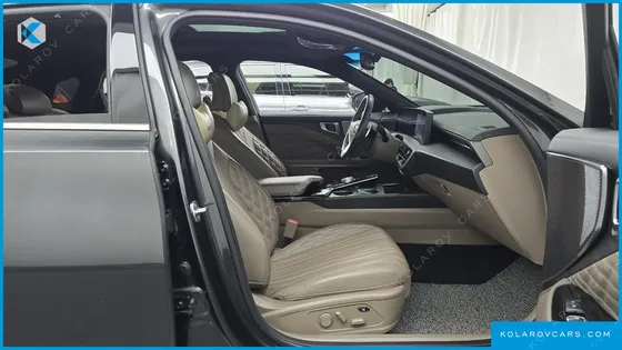 KIA K8 2.5 GASOLINE 2WD