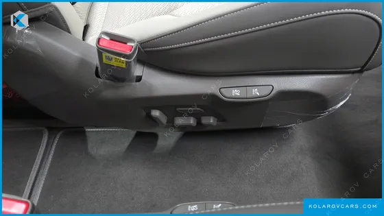 KIA CARNIVAL HEV 7SEATER SIGNATURE