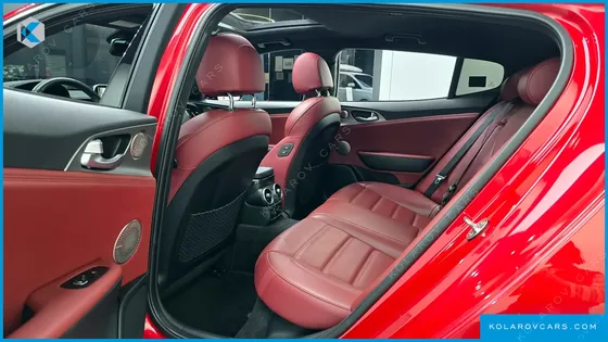 KIA STINGER 3.3 TURBO AWD