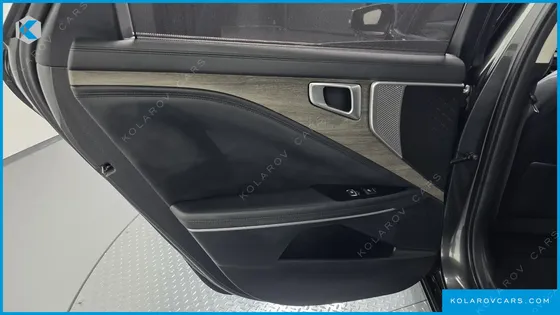 KIA K8 2.5 GASOLINE 2WD