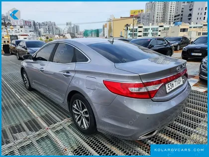 HYUNDAI GRANDEUR HG240 LUXURY