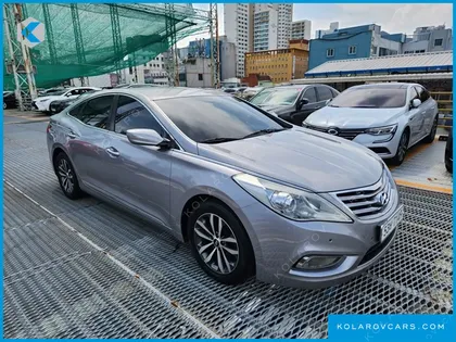 HYUNDAI GRANDEUR HG240 LUXURY