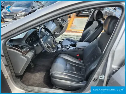 HYUNDAI GRANDEUR HG240 LUXURY