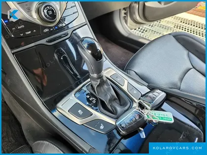 HYUNDAI GRANDEUR HG240 LUXURY
