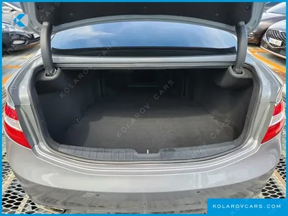 HYUNDAI GRANDEUR HG240 LUXURY