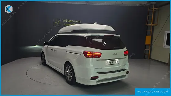 KIA CARNIVAL GASOLINE 9-SEATER HI-LIMOUSINE